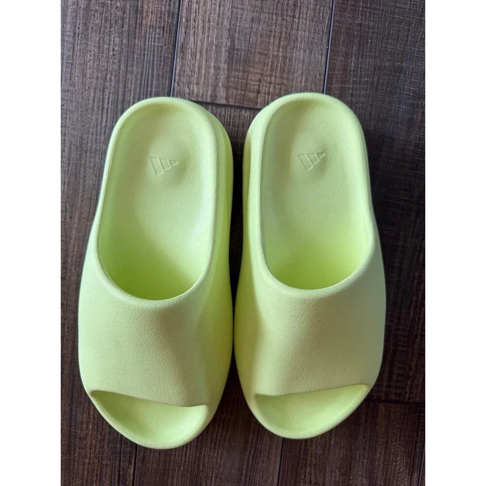 Yeezy adidas slides